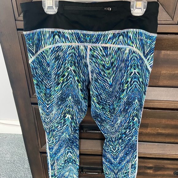 Nike leggings - Picture 2 of 3